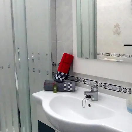 Apartment Mit Dachterrasse, Mehreren Pools, Garten Und Viel Ruhe *