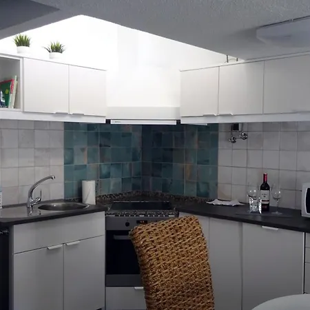 Apartment Mit Dachterrasse, Mehreren Pools, Garten Und Viel Ruhe